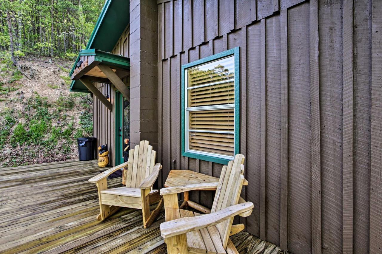 Secluded Cabin With Hot Tub, 3 Mi To Pigeon Forge! Sevierville Ngoại thất bức ảnh